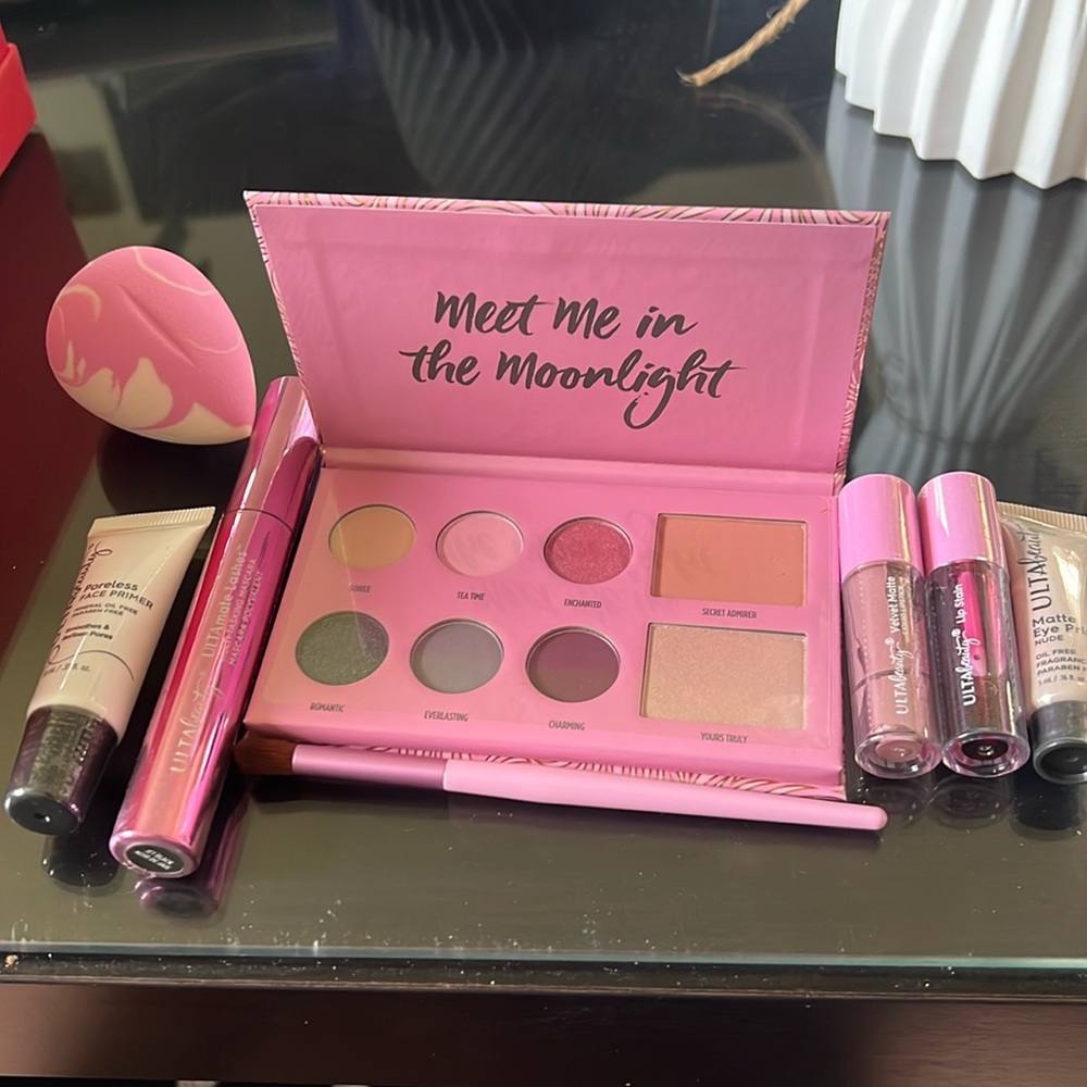Ulta makeup pallet and sampler